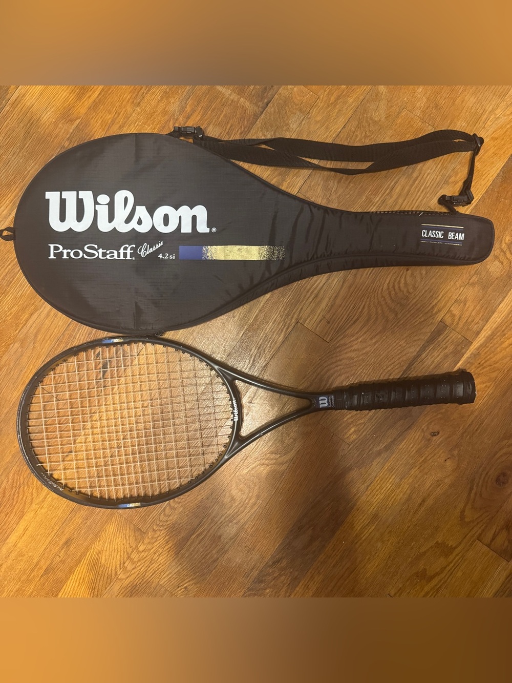 Wilson Pro Staff Classic 4.2 si 95 sq. in. Mid 4 5/8 L3 Tennis Racquet Notes